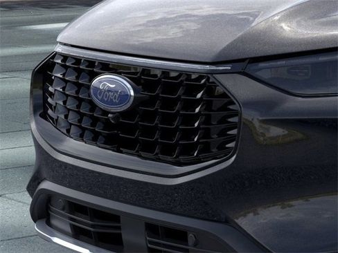 New 2023 Ford Escape SE w/ PHEV Premium Package image 17