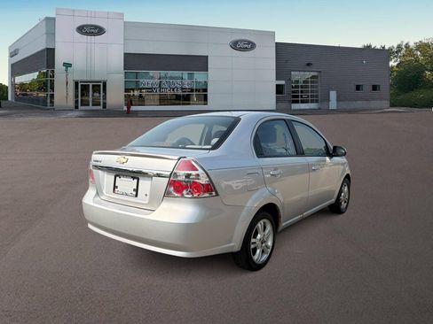 Used 2011 Chevrolet Aveo LT w/ Power and Convenience Package FWD image 9
