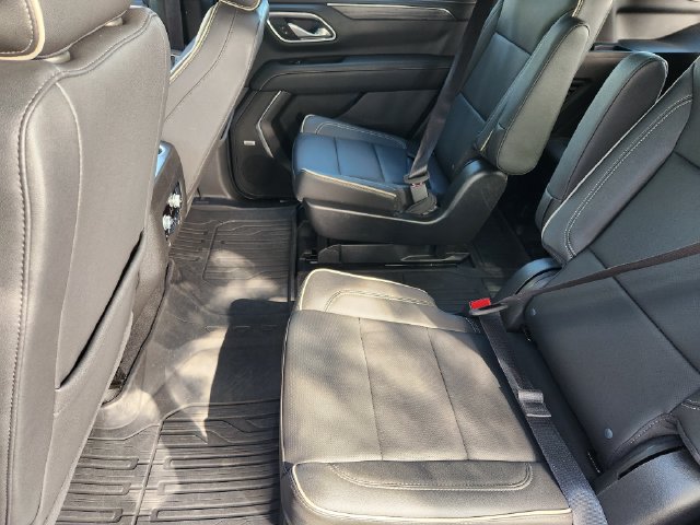 Used 2023 GMC Yukon SLT w/ SLT Premium Package AWD/4WD image 30
