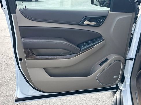 Used 2017 Chevrolet Tahoe LT RWD image 11