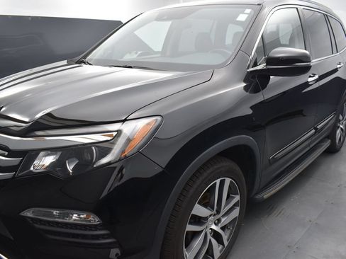Used 2017 Honda Pilot Touring image 37