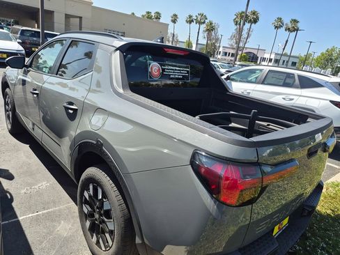 Used 2025 Hyundai Santa Cruz SEL FWD image 7