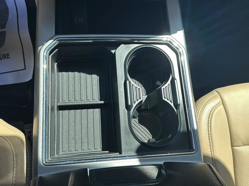 Used 2020 Ford F250 Lariat w/ Chrome Package AWD/4WD image 29