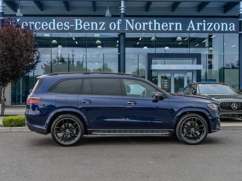 New 2025 Mercedes-Benz GLS 580 4MATIC image 1