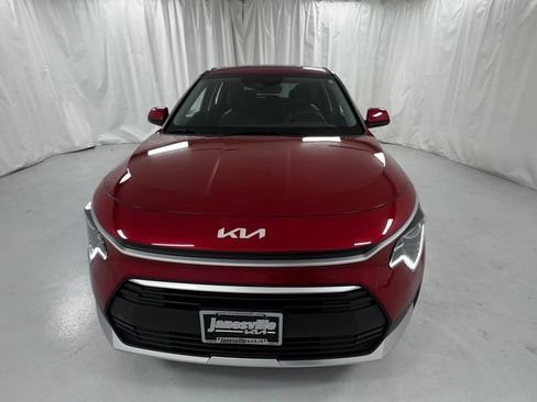 New 2026 Kia Niro LX FWD image 8