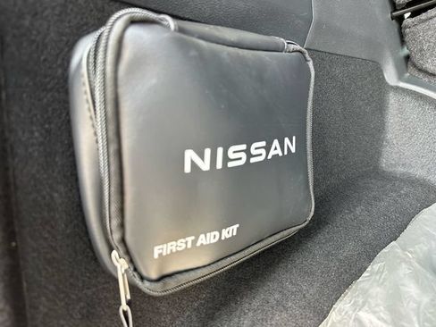 Used 2024 Nissan Rogue SV AWD/4WD image 30