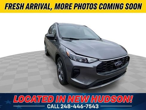 Used 2025 Ford Escape ST-Line FWD image 4
