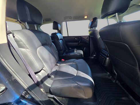 Used 2021 Nissan Armada SL w/ Captain's Chairs Package image 10
