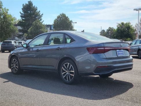 New 2025 Volkswagen Jetta SE image 5
