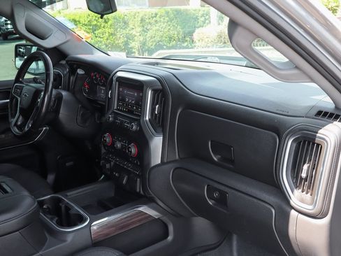 Used 2020 Chevrolet Silverado 1500 LT Trail Boss image 42