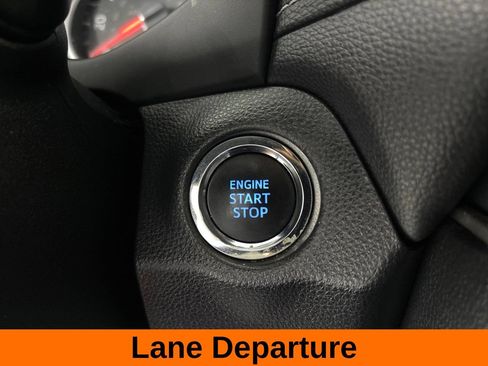 Used 2021 Toyota RAV4 XLE Premium FWD image 18