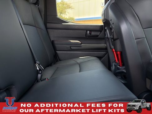Used 2025 Toyota Tacoma TRD Pro AWD/4WD image 33