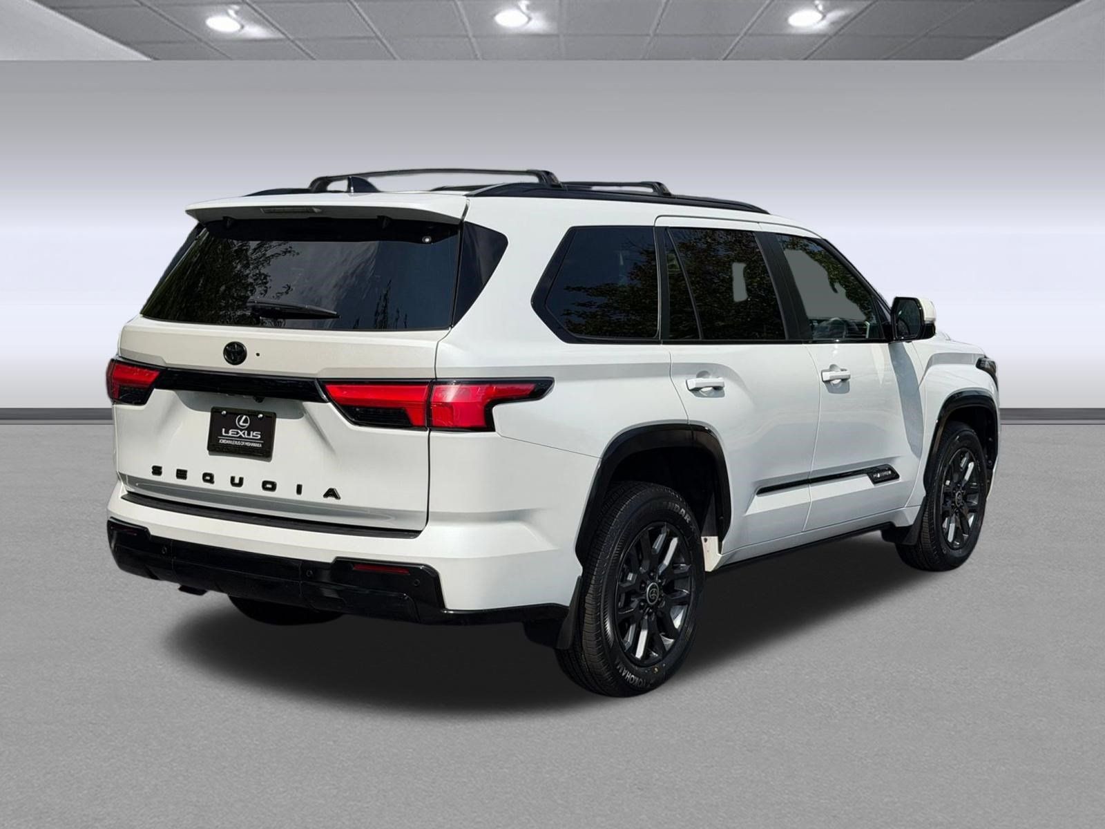 Used 2024 Toyota Sequoia Platinum AWD/4WD image 9