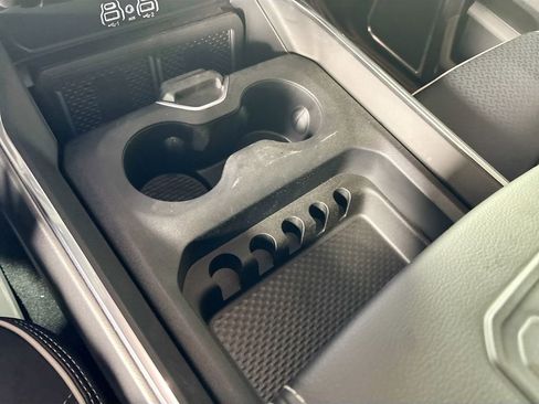 New 2026 RAM 2500 Laramie w/ Sport Appearance Package AWD/4WD image 15