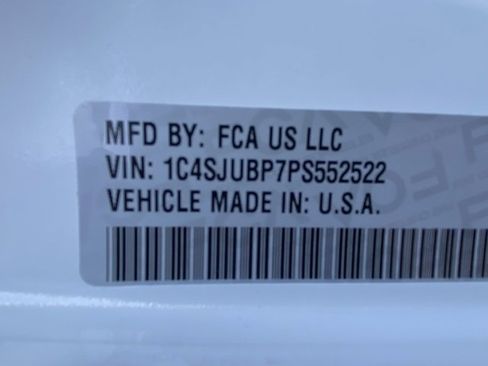 Used 2023 Jeep Wagoneer Series II image 27