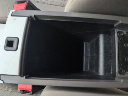 Used 2011 Ford Focus SE image 37