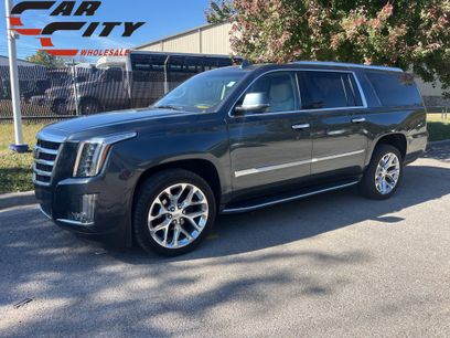 Used 2019 Cadillac Escalade ESV Luxury