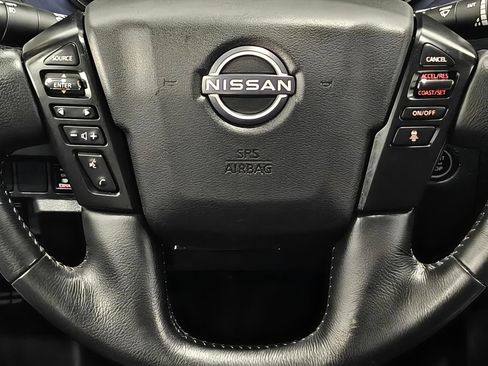 Used 2023 Nissan Frontier SV w/ Technology Package AWD/4WD image 5