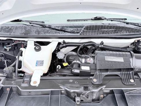 Used 2011 Chevrolet Express 2500 RWD image 37
