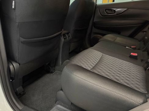 Used 2020 Nissan Rogue S AWD/4WD image 21