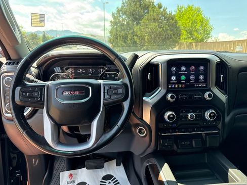 Used 2021 GMC Sierra 1500 SLT w/ SLT Premium Package AWD/4WD image 10