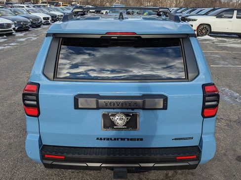 Used 2025 Toyota 4Runner TRD Off-Road AWD/4WD image 8