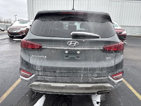 Used 2020 Hyundai Santa Fe SE image 4