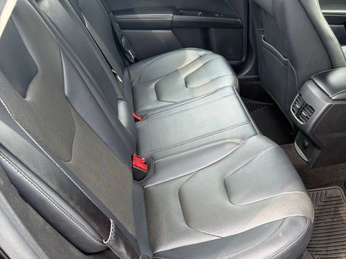Used 2019 Ford Fusion Titanium AWD/4WD image 8