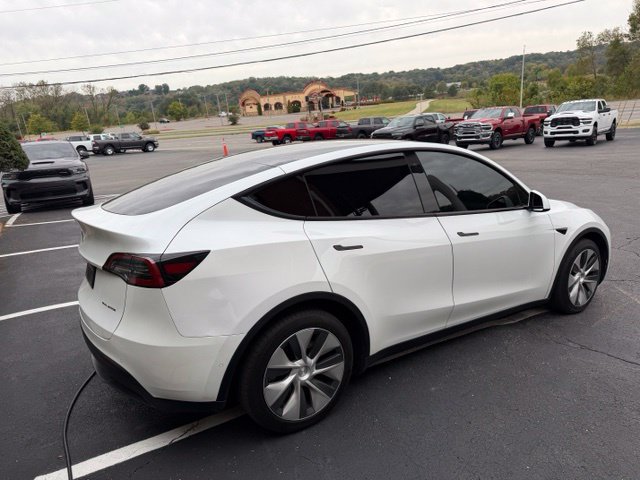 Used 2021 Tesla Model Y Long Range AWD/4WD image 5