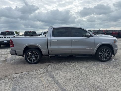 Used 2019 RAM 1500 Laramie AWD/4WD image 5