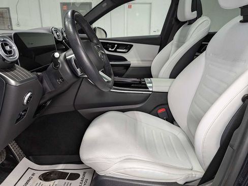 Certified 2023 Mercedes-Benz GLC 300 4MATIC image 4
