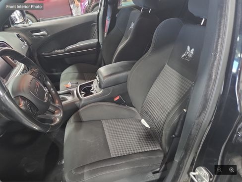 Used 2019 Dodge Charger Scat Pack RWD image 7