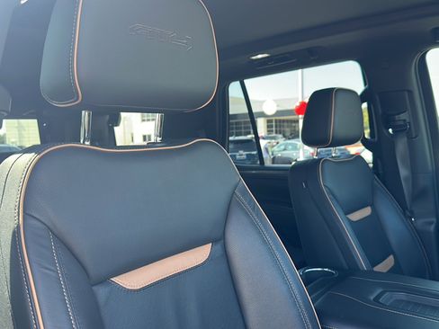 Used 2022 GMC Yukon AT4 w/ Max Trailering Package image 25