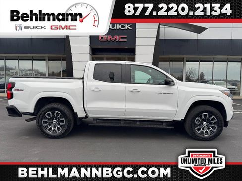 Used 2024 Chevrolet Colorado Z71 w/ Z71 Convenience Package 2 image 1