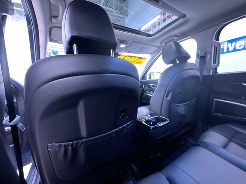Used 2023 Kia Telluride EX image 40