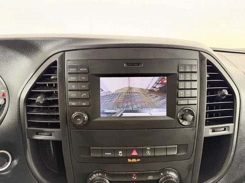 Used 2020 Mercedes-Benz Metris image 43