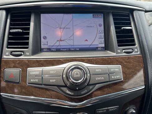 Used 2017 INFINITI QX80 4WD w/ Driver Assistance Package image 16