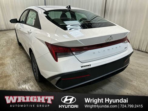 New 2026 Hyundai Elantra Blue image 4