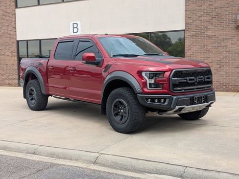 Used 2018 Ford F150 Raptor w/ Equipment Group 802A Luxury AWD/4WD image 3