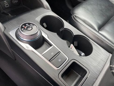 Used 2024 Ford Escape Platinum image 12