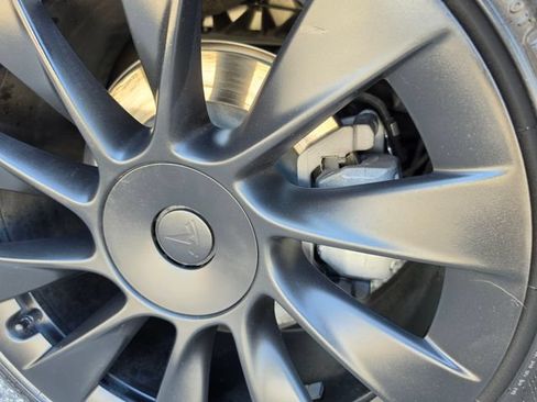 Used 2023 Tesla Model Y Long Range AWD/4WD image 64
