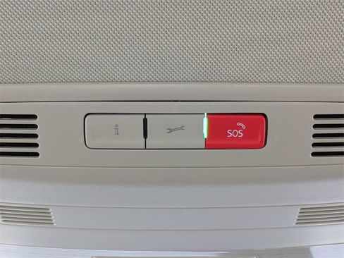 Certified 2025 Volkswagen Jetta S image 21