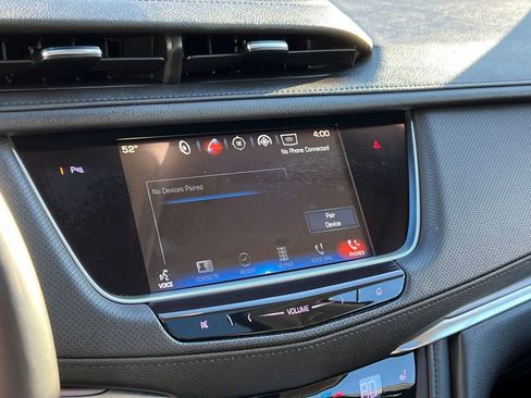 Used 2018 Cadillac XT5 Luxury w/ Driver Awareness Package image 38