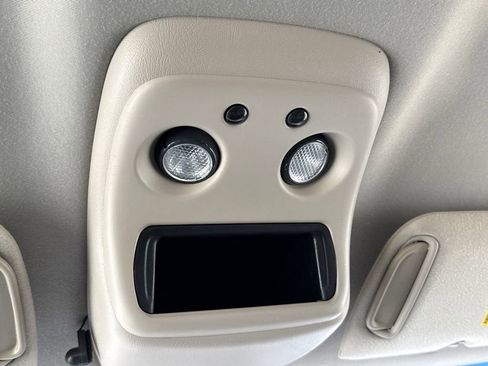 Used 2007 Chevrolet Silverado 1500 LT w/ Extended Cab Value Package image 24