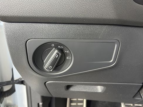 Used 2023 Volkswagen Tiguan SE R-Line FWD image 26