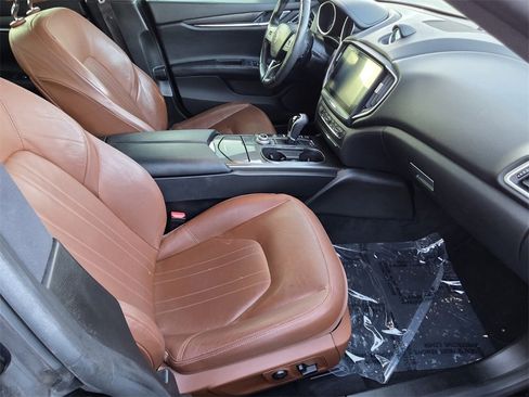 Used 2018 Maserati Ghibli image 31
