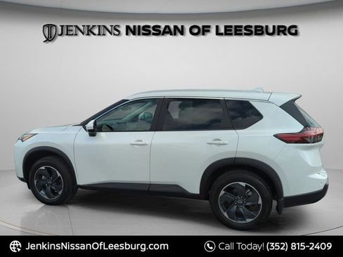 Certified 2024 Nissan Rogue SV w/ SV Premium Package image 10