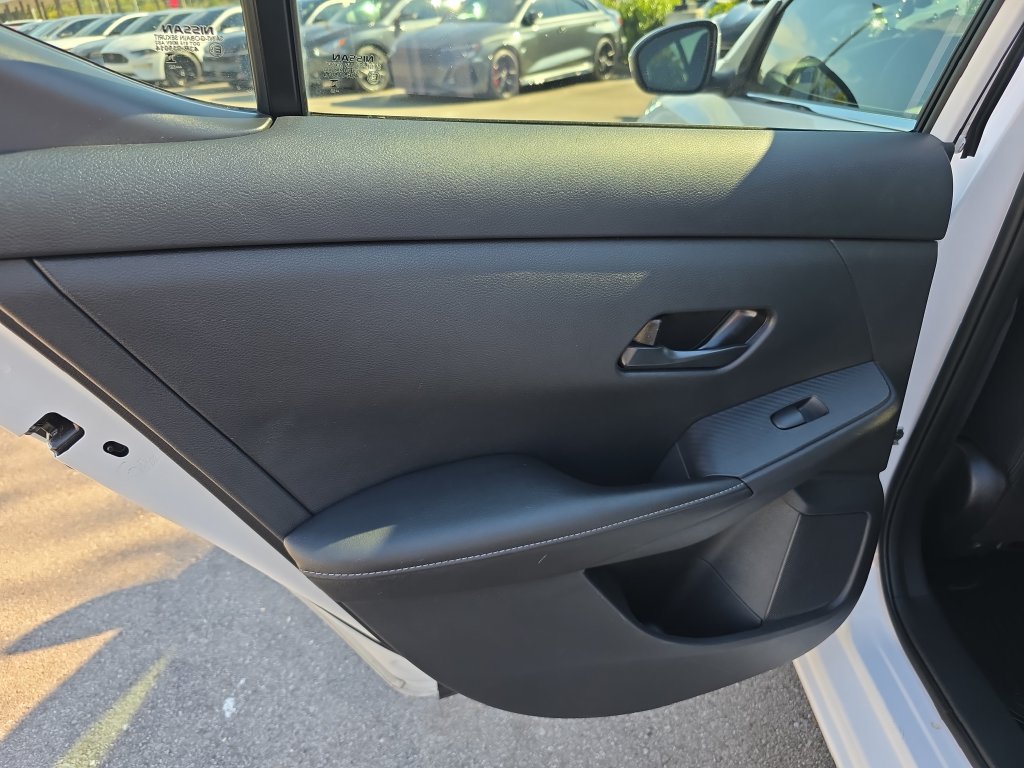 Used 2025 Nissan Sentra SV w/ Trunk Package FWD image 38