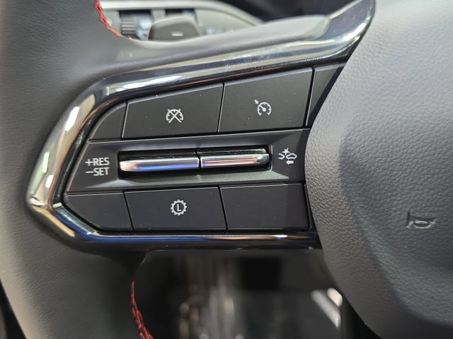 New 2027 Chevrolet Equinox RS w/ Convenience Package III AWD/4WD image 18