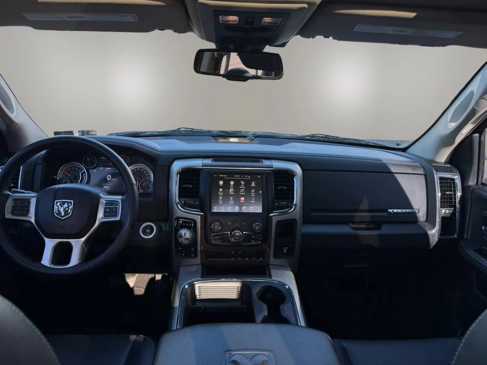 Used 2016 RAM 1500 Laramie w/ Convenience Group AWD/4WD image 39